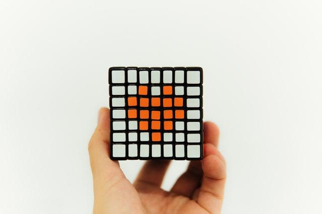 Кубик рубика с сердцем