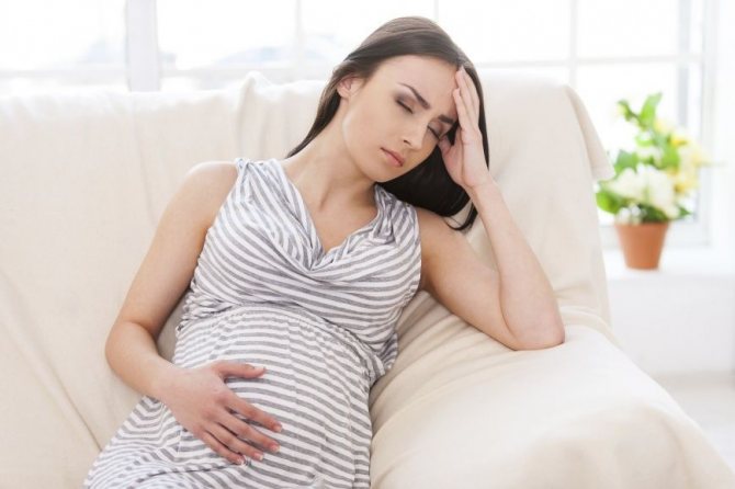 У беременной плохое самочувствие из-за анемии